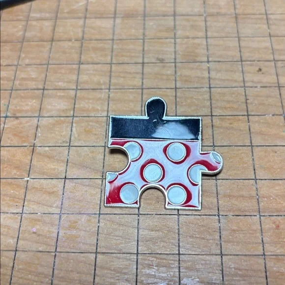 Disney Trading Pin Minnie Mouse Polka Dot Puzzle Piece Plus 3 More Variety - Picture 11 of 17